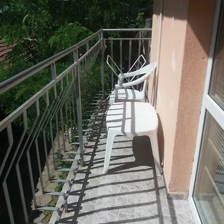 Море Pensionat